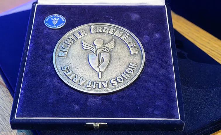 Újra pályázhatnak a szakorvosok a Richter Érdemérem Díjra